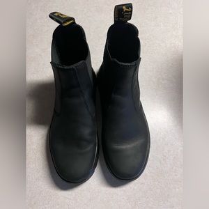 Dr. Martens EMBURY LEATHER CASUAL CHELSEA BOOTS